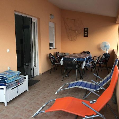 Apartman Luka Vir Apartment Exterior photo