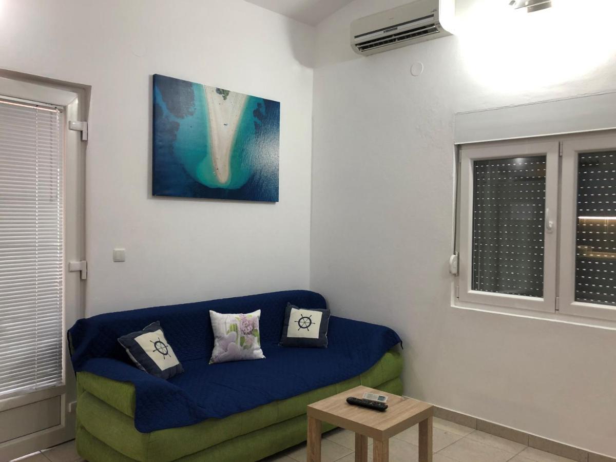 Apartman Luka Vir Apartment Exterior photo