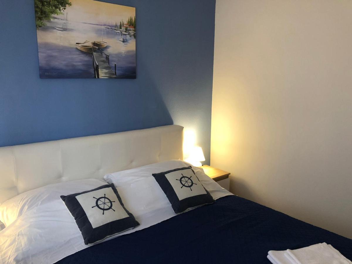 Apartman Luka Vir Apartment Exterior photo